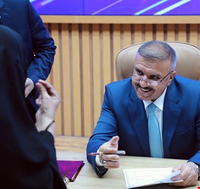 وزير الداخلية يجتمع مع أسر الشهداء والجرحى للوقوف على احتياجاتهم ومناشداتهم