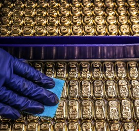 أسعار الذهب تتجه لتحقيق مكاسب مع تصاعد الحرب في الشرق الأوسط