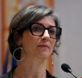 مقررة أممية: ما تقوم به إسرائيل ليس دفاعا عن النفس بل جرائم