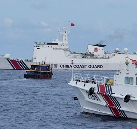 مواجهة بين خفر السواحل الصيني والياباني قرب جزر متنازع عليها