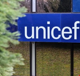 اليونيسف تصف القصف الإسرائيلي لمخيم جباليا في غزة بالمجزرة