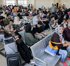 مغادرة مجموعة جديدة من حملة الجوازات الأجنبية من غزة إلى مصر عبر رفح