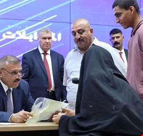 الشمري يلتقي وجبة جديدة من أسر الشهداء والجرحى