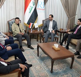مستشار الامن القومي يزور مركز رواق بغداد