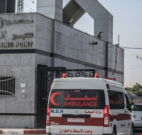 مئات المواطنين الأجانب يغادرون غزة عبر معبر رفح