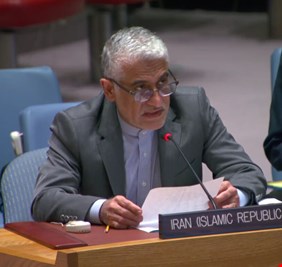 ايران تتبرأ من عمليات قصف القواعد الأمريكية في العراق