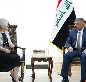 وزير الداخلية يلتقي سفيري جمهوريتي فنلندا والجزائر كلاً على حدة