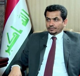 وزير النقل يوجه بالتحقيق مع مدير عام الخطوط الجوية على خلفية اتهامات بالمحسوبية