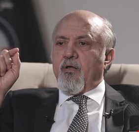 مشعان الجبوري يكشف عن اعتقال رئيس هيئة التقاعد السابق