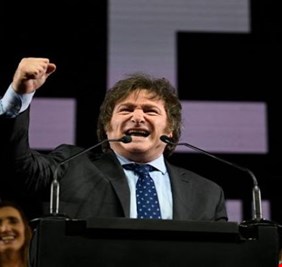 خافيير ميلي رئيسا للأرجنتين