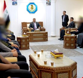 بعد عمليتها النوعية التي أطاحت بعصابة خطرة لتجارة المخدرات وقتل الأبرياء.. وزير الداخلية يكرم المفرزة التي نفذت الواجب