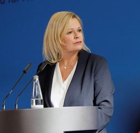 عمليات تفتيش تستهدف مناصرين لـ