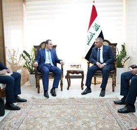 وزير الداخلية يلتقي السفير الروسي والمُلحق الأمني المصري في العراق