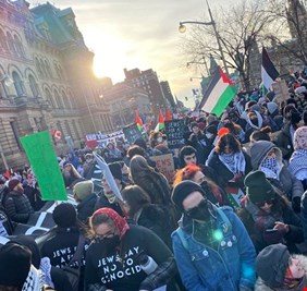 آلاف المتظاهرين في كندا يطالبون بوقف إطلاق النار في غزة