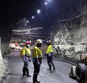 ‎11 ‎قتيلاً بحادث في منجم للبلاتين جنوب إفريقيا