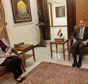 السفيرة الأمريكية في العراق تزور مجلس القضاء الأعلى