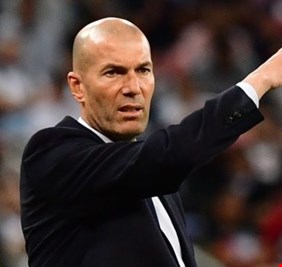زيدان يحدد موعد عودته للتدريب