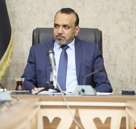 وزير العمل ييلغ عن احد مرشحي تحالفه الانتخابي لاستغلاله ملف الرعاية الاجتماعية