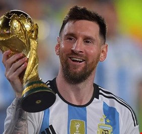 اختيار ميسي كأفضل رياضي في العام