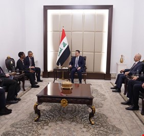 السوداني يبحث مع وفد الأزمات الدولية أوضاع العراق