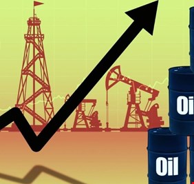 النفط ينتعش من أدنى مستوياته في ستة أشهر