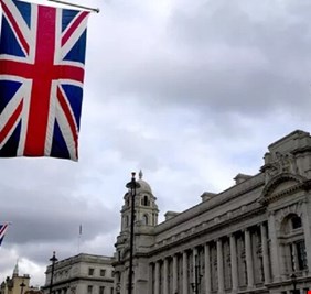 وزير الخارجية البريطاني: من المهم مساعدة أوكرانيا بكل السبل المتاحة