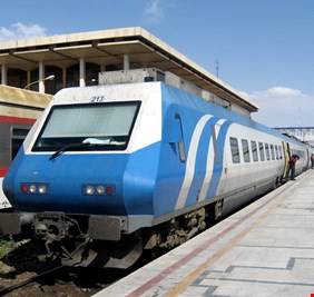 ايران تعلن إطلاق قطار طهران - كربلاء