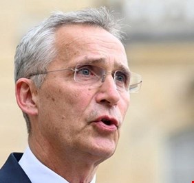 ستولتنبرغ: هناك خطر فعلي ألا يكتفي بوتين بغزو أوكرانيا