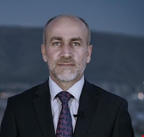 الكشف عن تعديلات حكومية على قانون الموازنة الثلاثية