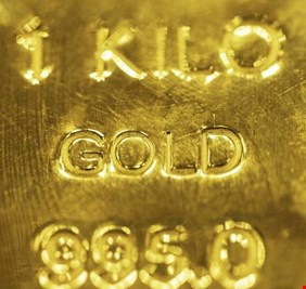 الذهب يرتفع مع تلميحات الفيدرالي بالتيسير النقدي