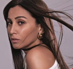 دينا الشربيني تحصد جائزة أفضل ممثلة في أفريقيا
