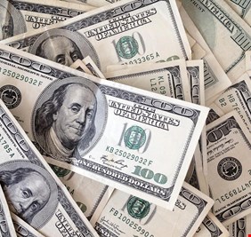 الدولار يواصل الصعود رغم توقعات خفض أسعار الفائدة