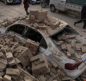 التلفزيون الصيني: ارتفاع حصيلة ضحايا الزلزال شمال غربي البلاد إلى 144