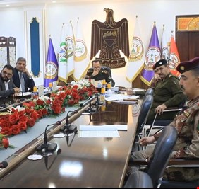 العلاق يترأس اجتماعاً للجنة تكريم يوم النصر