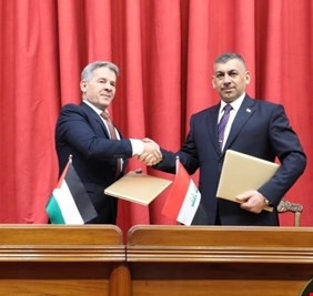 العراق يبرم إنفاقا مع فلسطين في مجال مكافحة الفساد