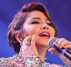 شيرين عبدالوهاب تُشغل جمهورها قبل ساعات من حفل رأس السنة
