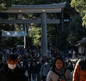 زلزال بقوة 7.4 درجات يضرب اليابان ووصول أولى موجات تسونامي