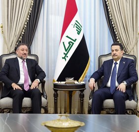 تفاصيل لقاء رئيس الوزراء مع خميس الخنجر