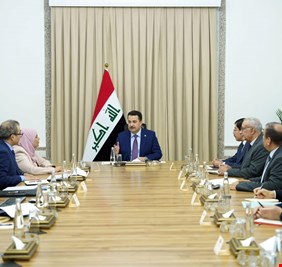 السوداني يستعين بـ(إرنست و يونغ) لإصلاح الرافدين