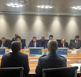 على هامش زيارته إسبانيا.. وزير الداخلية والوفد المرافق له يزور قوات الحرس المدني