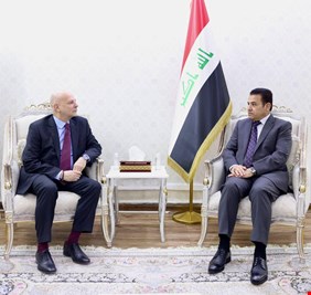 الأعرجي يستقبل نائب الممثل الخاص للأمين العام للأمم المتحدة في العراق