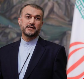 وزير الخارجية الإيراني يعيد التأكيد : سيادة العراق خط احمر بالنسبة لنا
