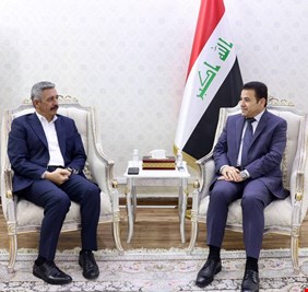 الأعرجي يستقبل النائب صلاح زيني -