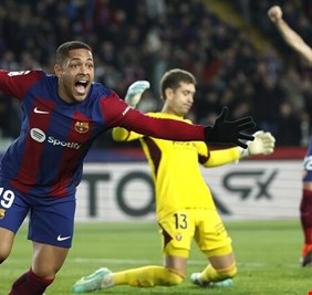 برشلونة يفلت من كمين ضيفه أوساسونا