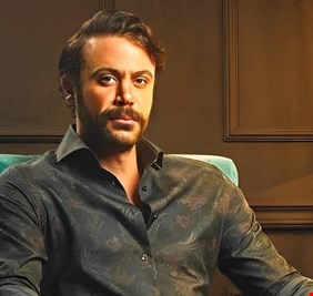 هل سيخرج من السباق الرمضاني؟ ردّ رسمي لمنتج مسلسل 