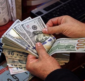 الدولار ينخفض من جديد مع إفتتاح البورصة