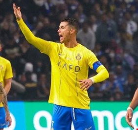 بسبب ميسي.. جماهير الهلال تكسر قلب كريستيانو رونالدو