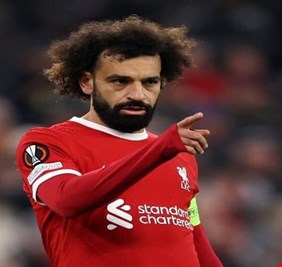 بسبب محمد صلاح.. عقوبة قاسية لمشجع إنجليزي