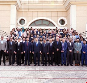 الحكومة تعلن ابتعاث 400 طالب إلى خارج العراق