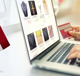 الإعلام و الاتصالات تكشف عن توقف التعامل بالنقد و التحول لنظام  الدفع الالكتروني
